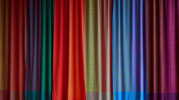 http://windowwhirl.com/cdn/shop/articles/200713_-_YourGuidetoDifferentCurtains_16x9_ce90bee2-08af-40fa-b039-17e311c54098_600x.jpg?v=1594700192